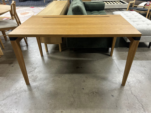Madera 54in Desk - Oak