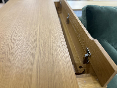 Madera 54in Desk - Oak