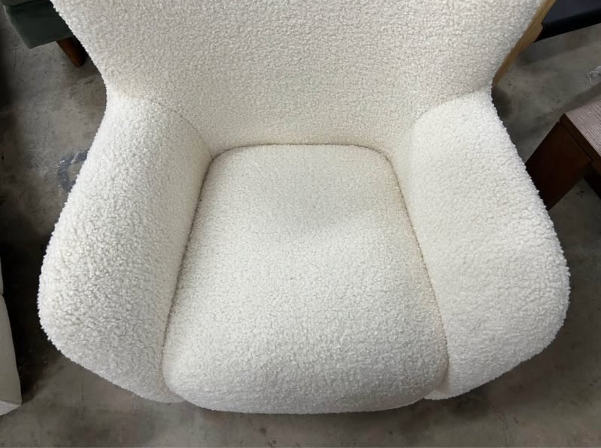 Archie 31.5in Lounge Chair - Short Shearling White