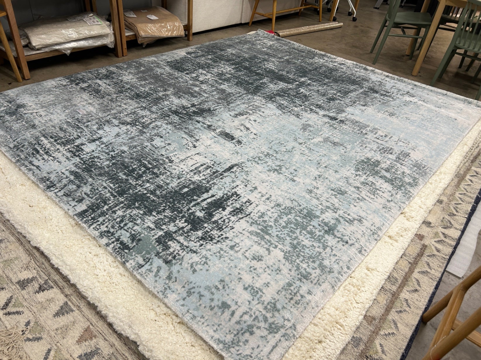 Berge 8 x 10 Rug - Blue Wash