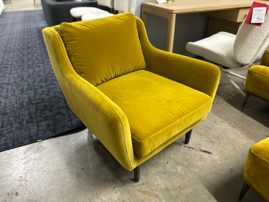Matrix 30.5in Velvet Lounge Chair - Yarrow Gold