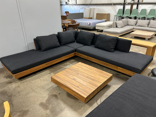 Lubek 100.5in Outdoor Low Corner Sectional Set - Slate Gray