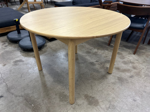 Heidi 42in Round Dining Table - White Oak