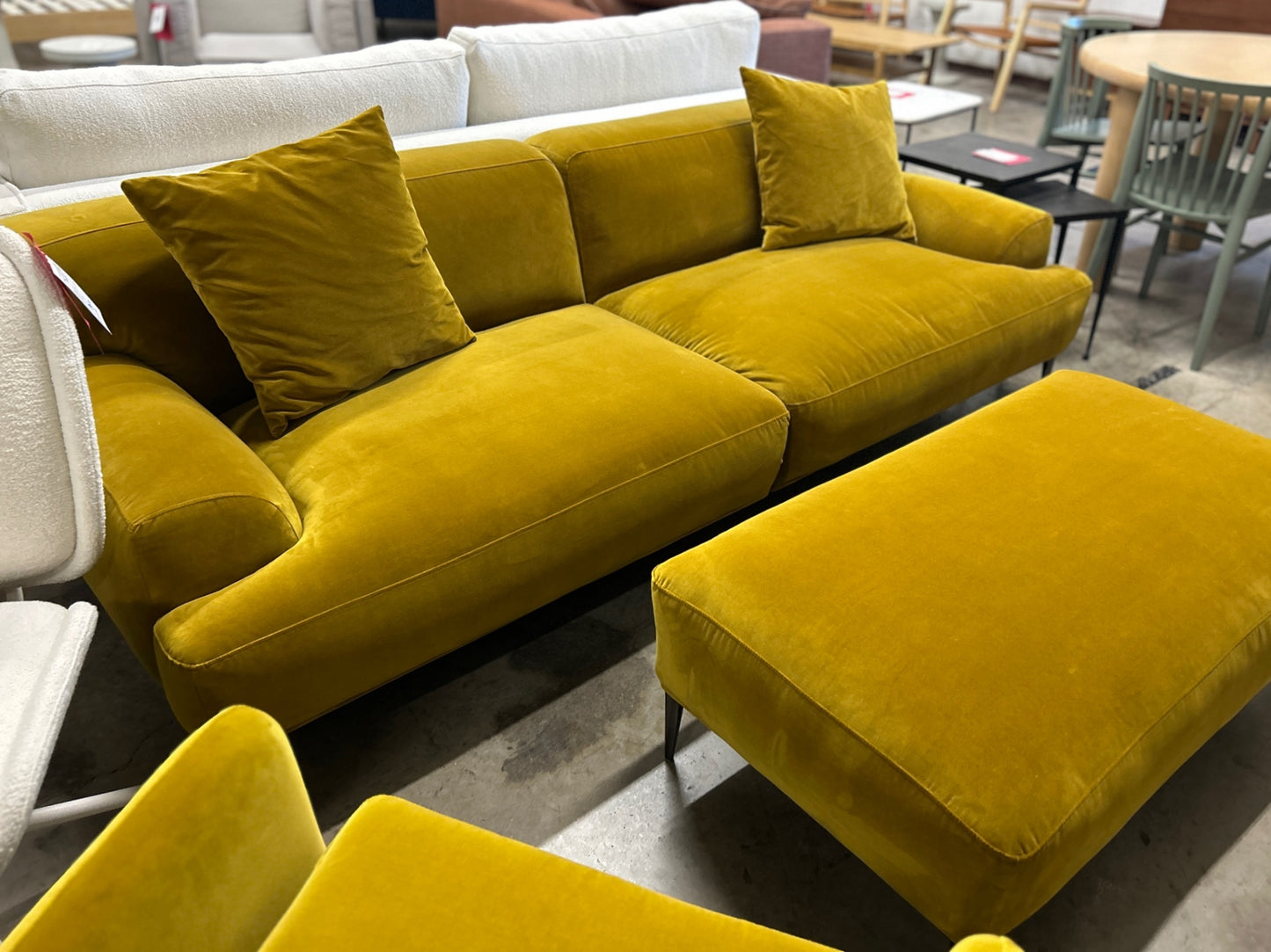 Abisko 91in Velvet Sofa & Ottoman - Plush Yarrow Gold