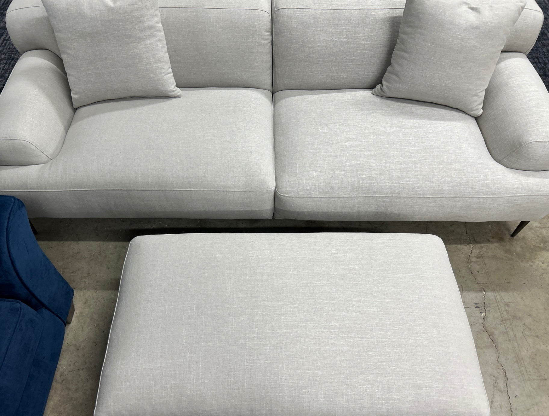 Abisko 91in Sofa & Ottoman - Welsh Gray