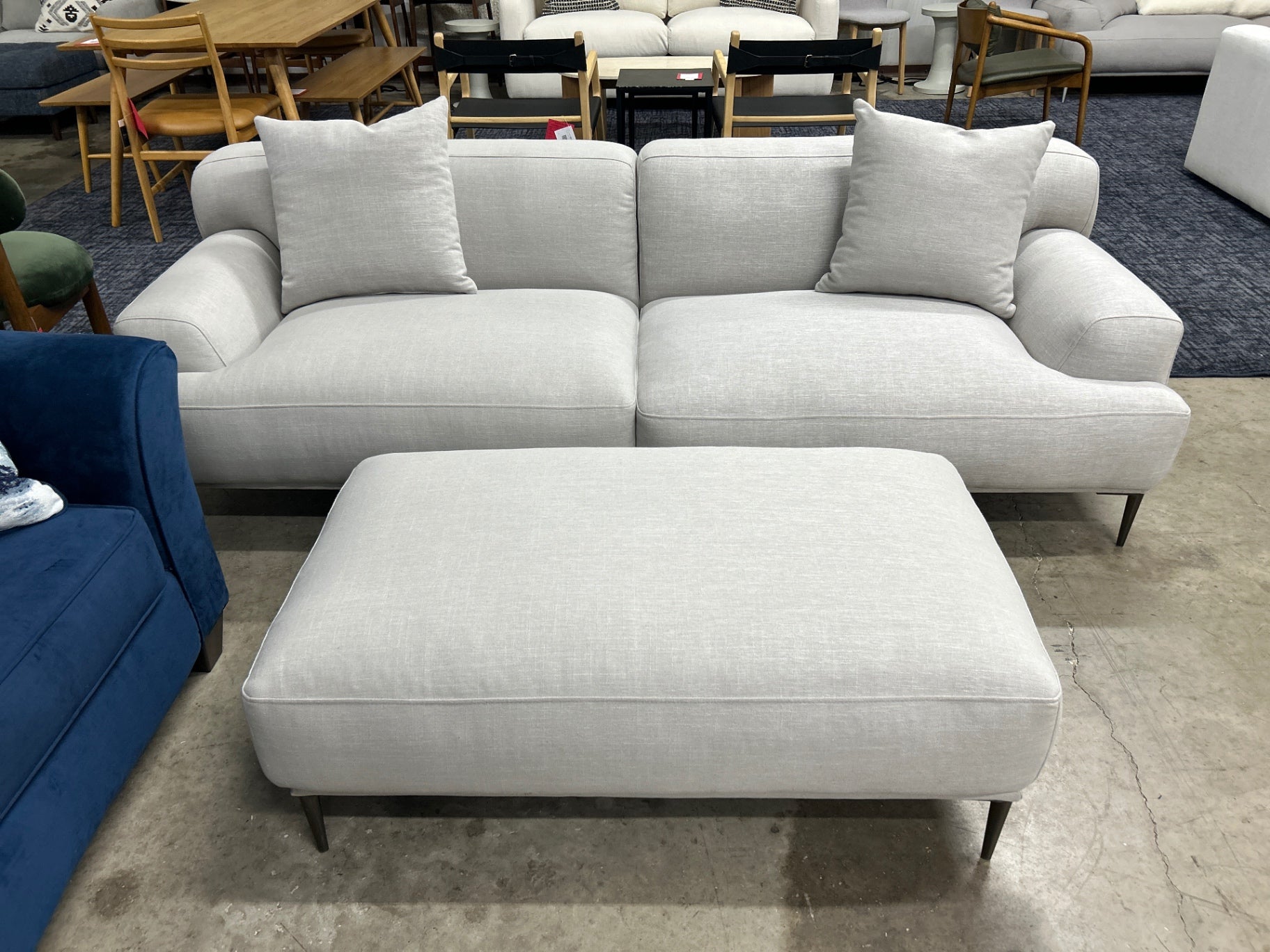 Abisko 91in Sofa & Ottoman - Welsh Gray