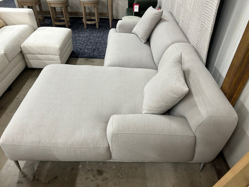 Abisko 94.5in Right Sectional - Welsh Gray, Performance Fabric
