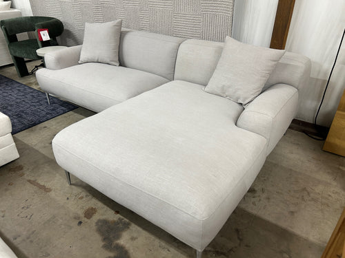 Abisko 94.5in Right Sectional - Welsh Gray, Performance Fabric