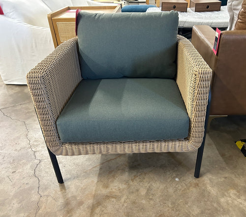 Aby 33" Outdoor Lounge Chair - Dravite Green