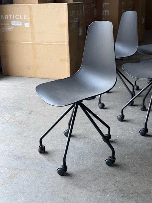 Clearance- Svelti Office Chair - Pure Black