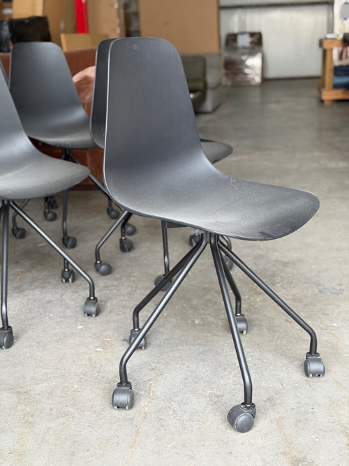 Clearance- Svelti Office Chair - Pure Black