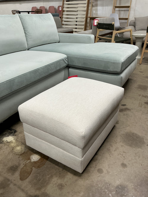 Riley 28in Ottoman - Napa White