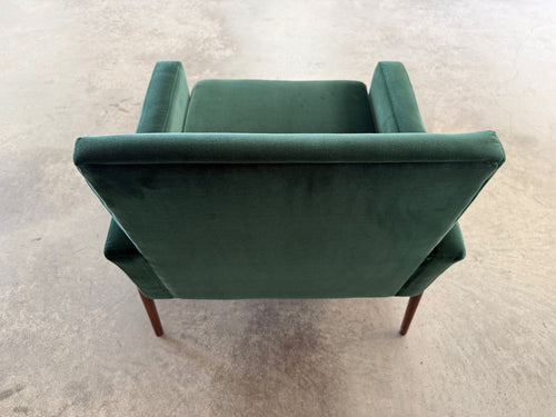 Nord 29" Velvet Lounge Chair - Balsam Green