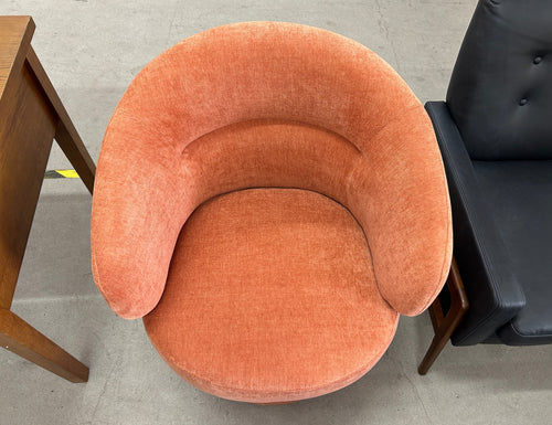 Makeva 31" Swivel Lounge Chair - Anise Brown