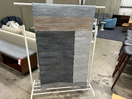 Elko 2.5 X 8 Indoor/Outdoor Runner - Geode
