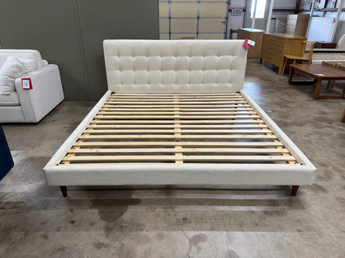 Sven King Tufted Bed - Biscuit Cream
