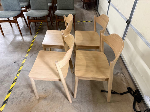 Set of 4 Sylvo Stackable Dining Chairs - White Oak
