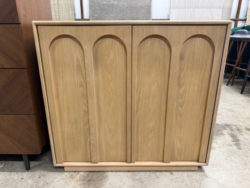 Prima 37" Cabinet - White Oak