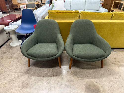 Pair of Sunny 32in Lounge Chairs - Vine Green