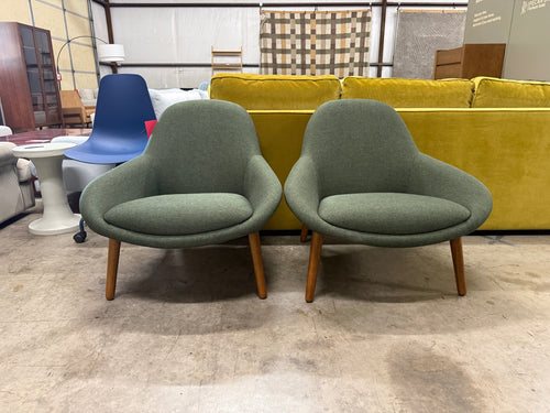 Pair of Sunny 32in Lounge Chairs - Vine Green