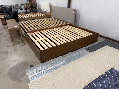 Leif Full Platform Storage Bed - Smoked Oak