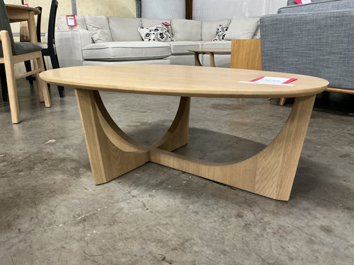 Tovi 42.5" Coffee Table - Oak