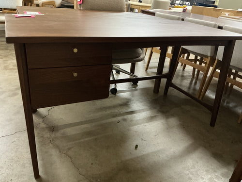 Krossa 58.5" Desk - Walnut
