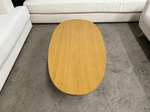 Baarlo 46" Coffee Table - Oak