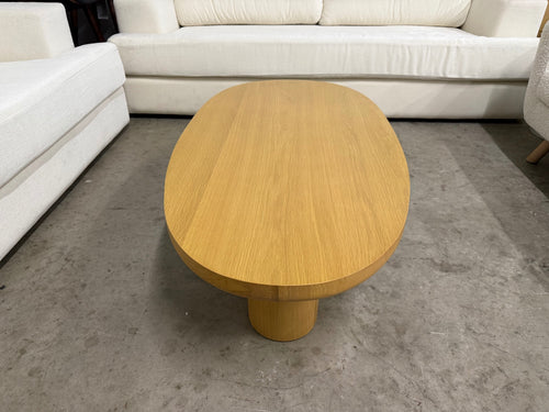 Baarlo 46" Coffee Table - Oak