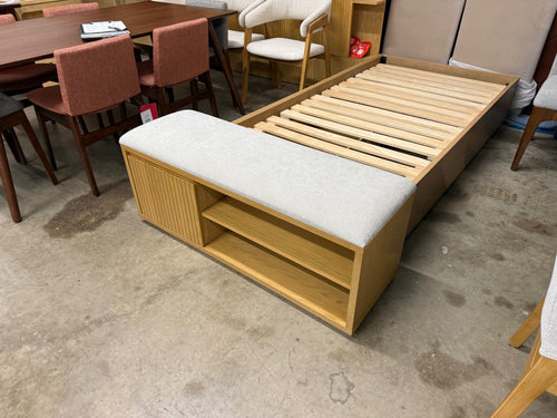 Kouva 47" Bench - Natural Oak And Santolina Gray