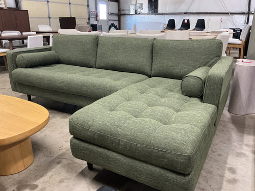 Sven 100" Tufted Right Sectional - Fir Green