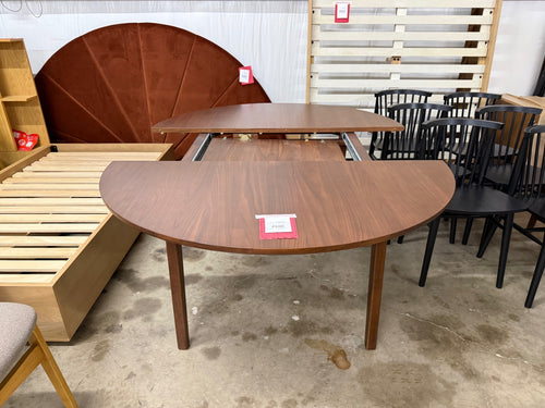 Plumas 55" - 74.75" Extendable Dining Table - Walnut