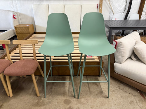 Pair of Svelti Bar Stools - Aloe Green