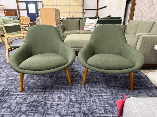 Pair of Sunny 32" Lounge Chairs - Vine Green