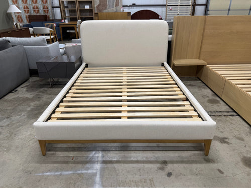 Rosin Queen Upholstered Bed - Natural Oak And Sand Ivory