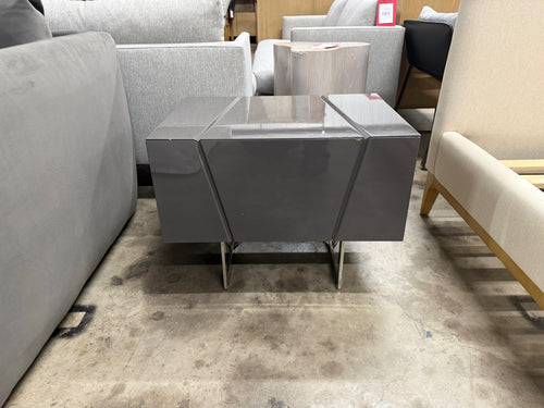 CLEARANCE Modrest Chrysler Modern Grey Nightstand