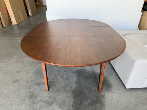 Plumas 55" - 74.75" Extendable Dining Table - Walnut