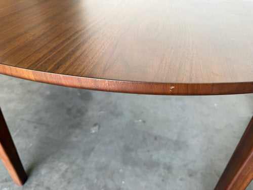 Plumas 55" - 74.75" Extendable Dining Table - Walnut