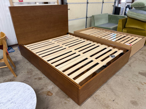 Leif Queen Storage Bed - Smoked Oak