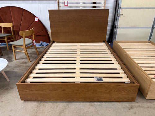 Leif Queen Storage Bed - Smoked Oak