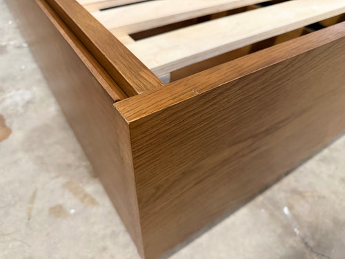 Leif Queen Storage Bed - Smoked Oak