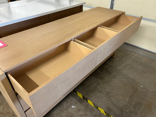 Leif 9-Drawer Triple Dresser - White Oak