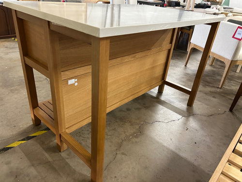 Quincy 57.5" Kitchen Island - Oak