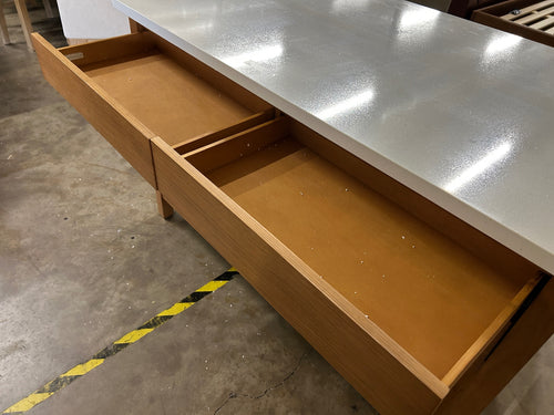 Quincy 57.5" Kitchen Island - Oak