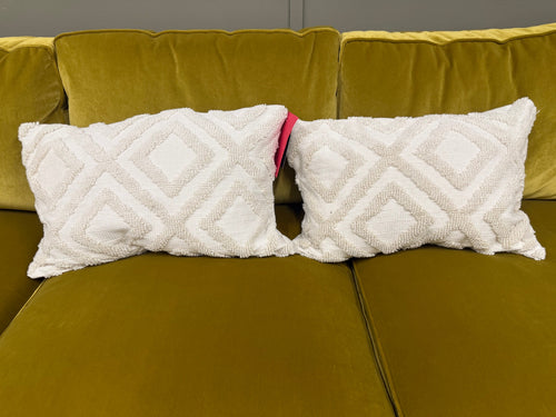 Four Hands Playa Diamond Pillow Set