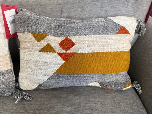 Four Hands Jada Pillow Set