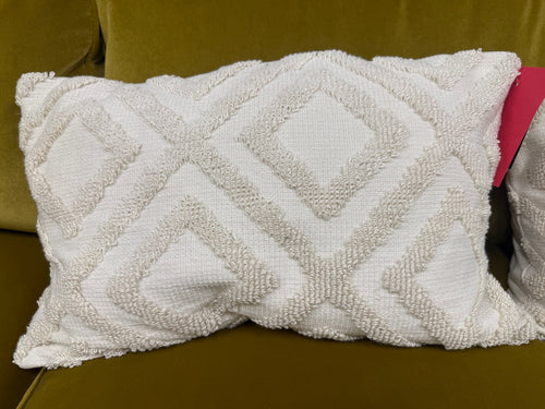 Four Hands Playa Diamond Pillow Set