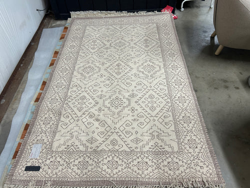 Dorian 5 x 8 Reversible Rug - Buck Brown
