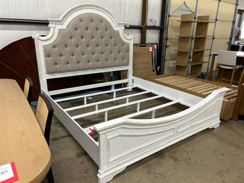 Bison Commerce Magnolia Manor King Upholstered Bed - Antique White