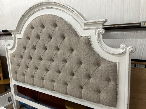 Bison Commerce Magnolia Manor King Upholstered Bed - Antique White